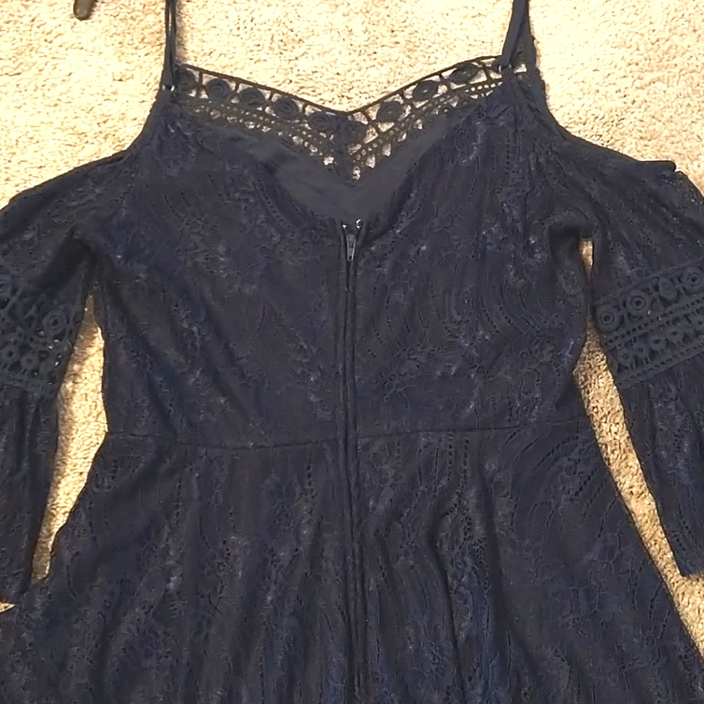 Dress - Picture 4 of 4